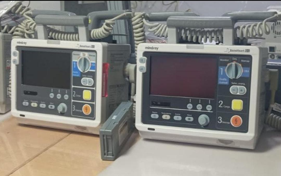 Desfibrilador monitor profesional para hospital